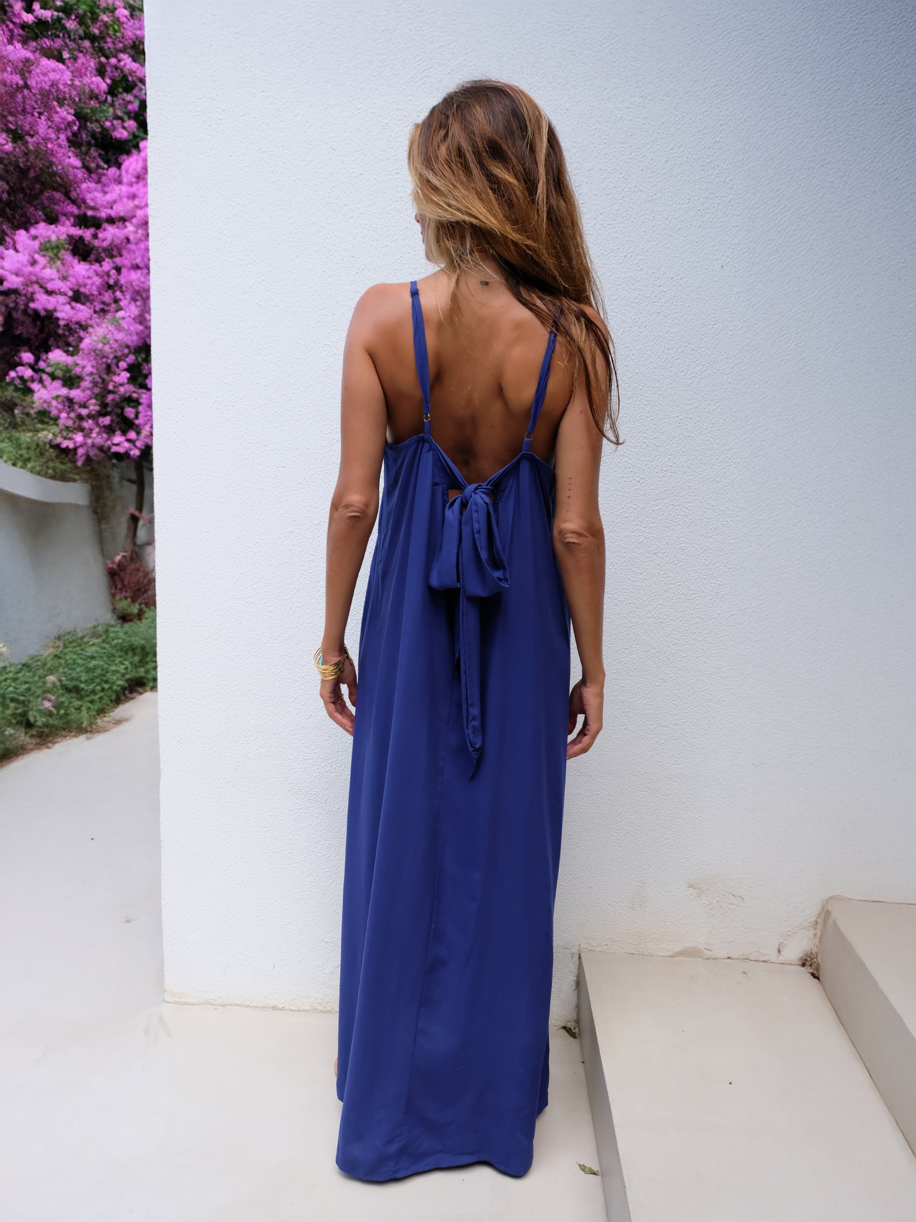 Plain dress