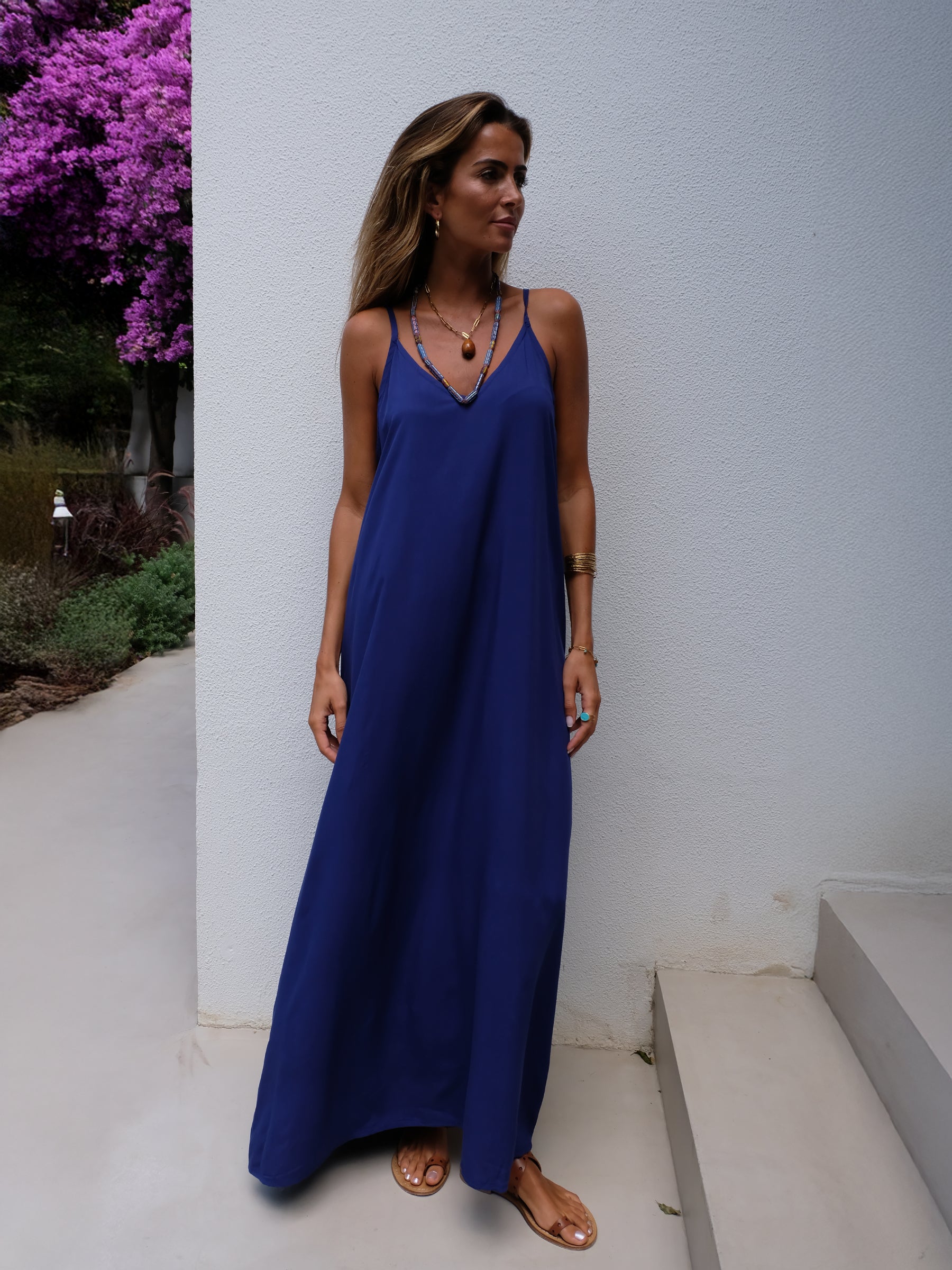 Plain dress