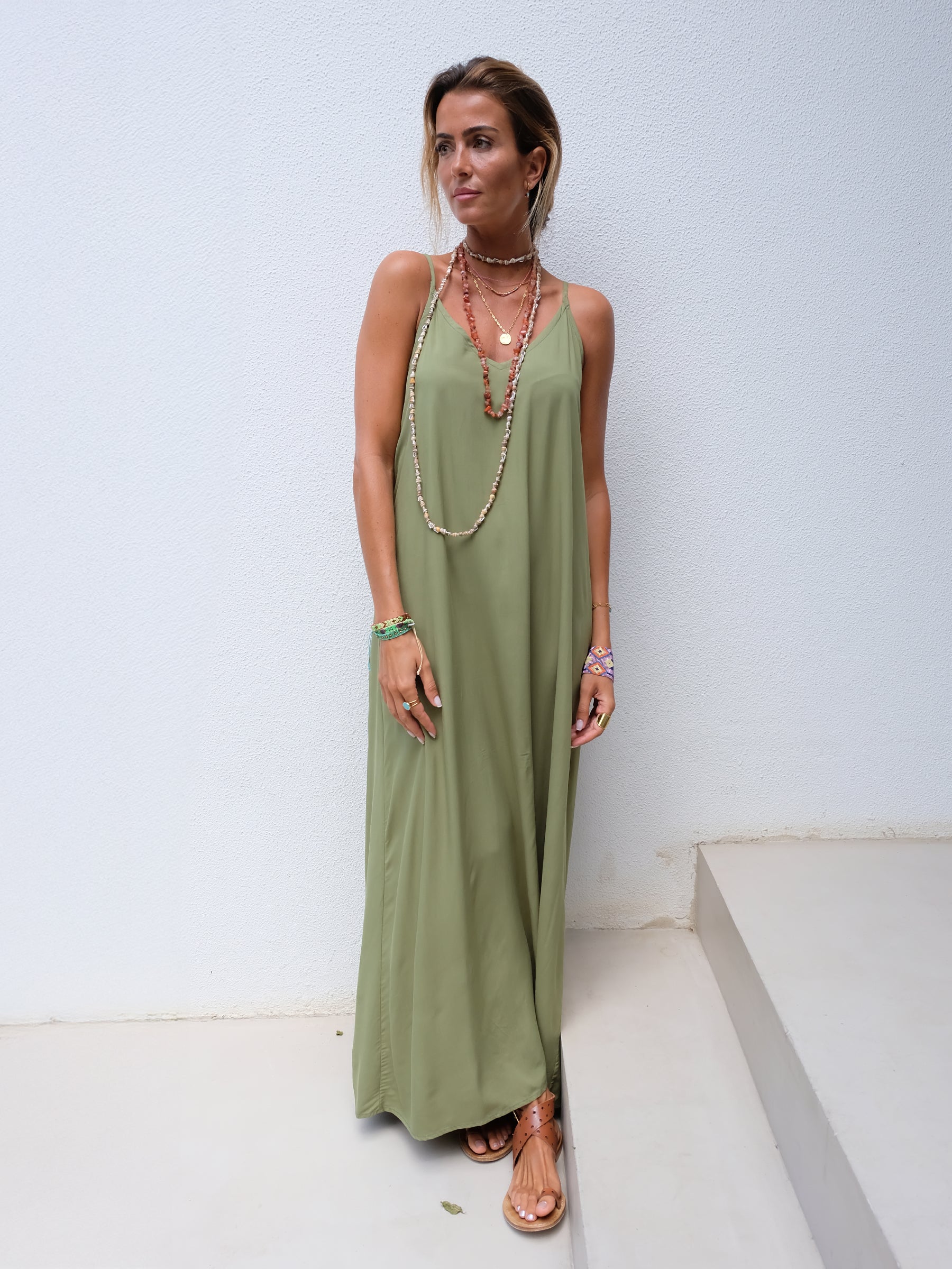 Plain dress