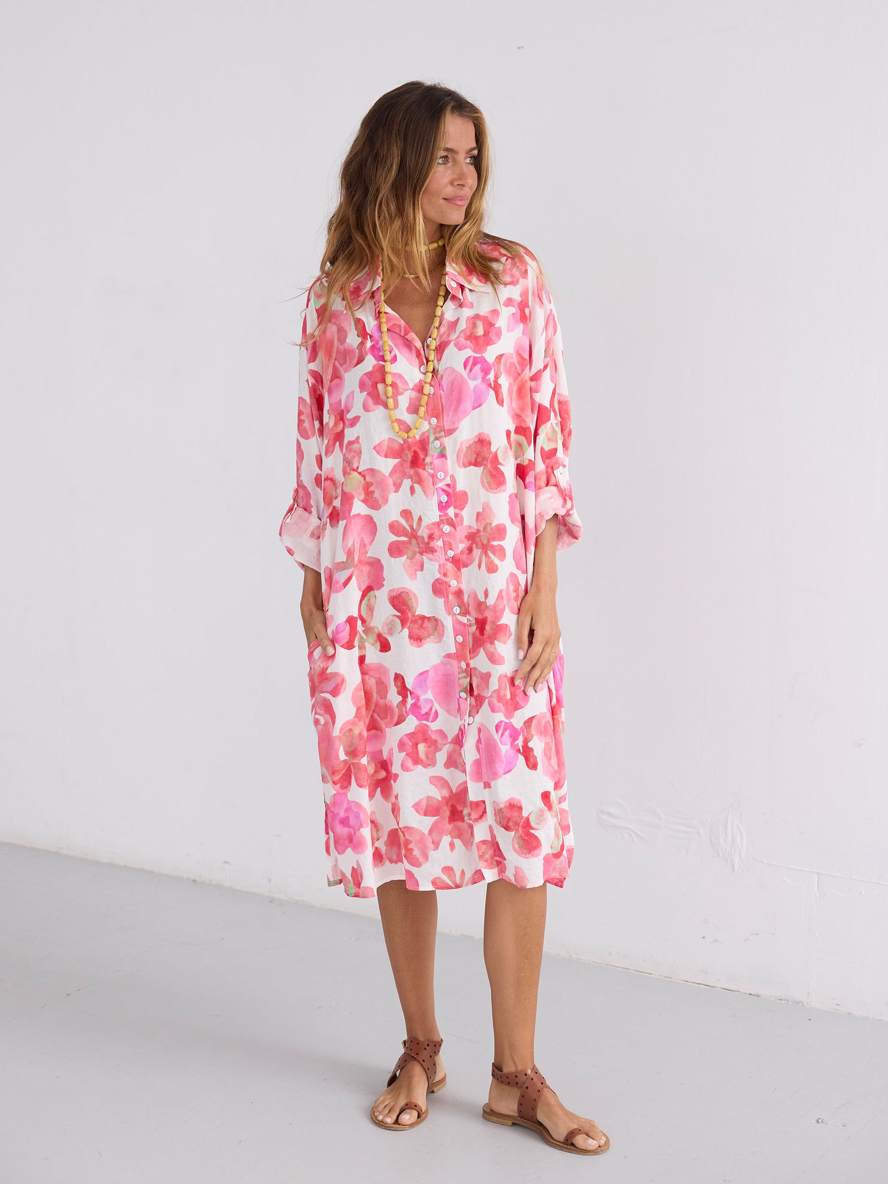 Vestido color almendra tostada