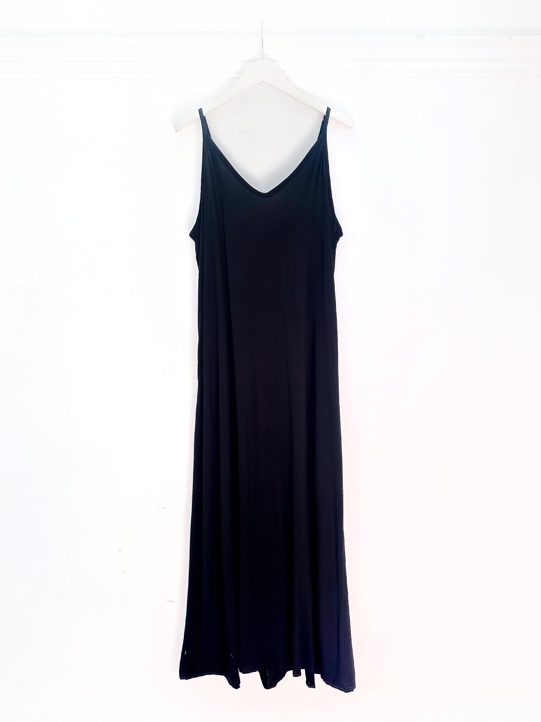 Plain dress