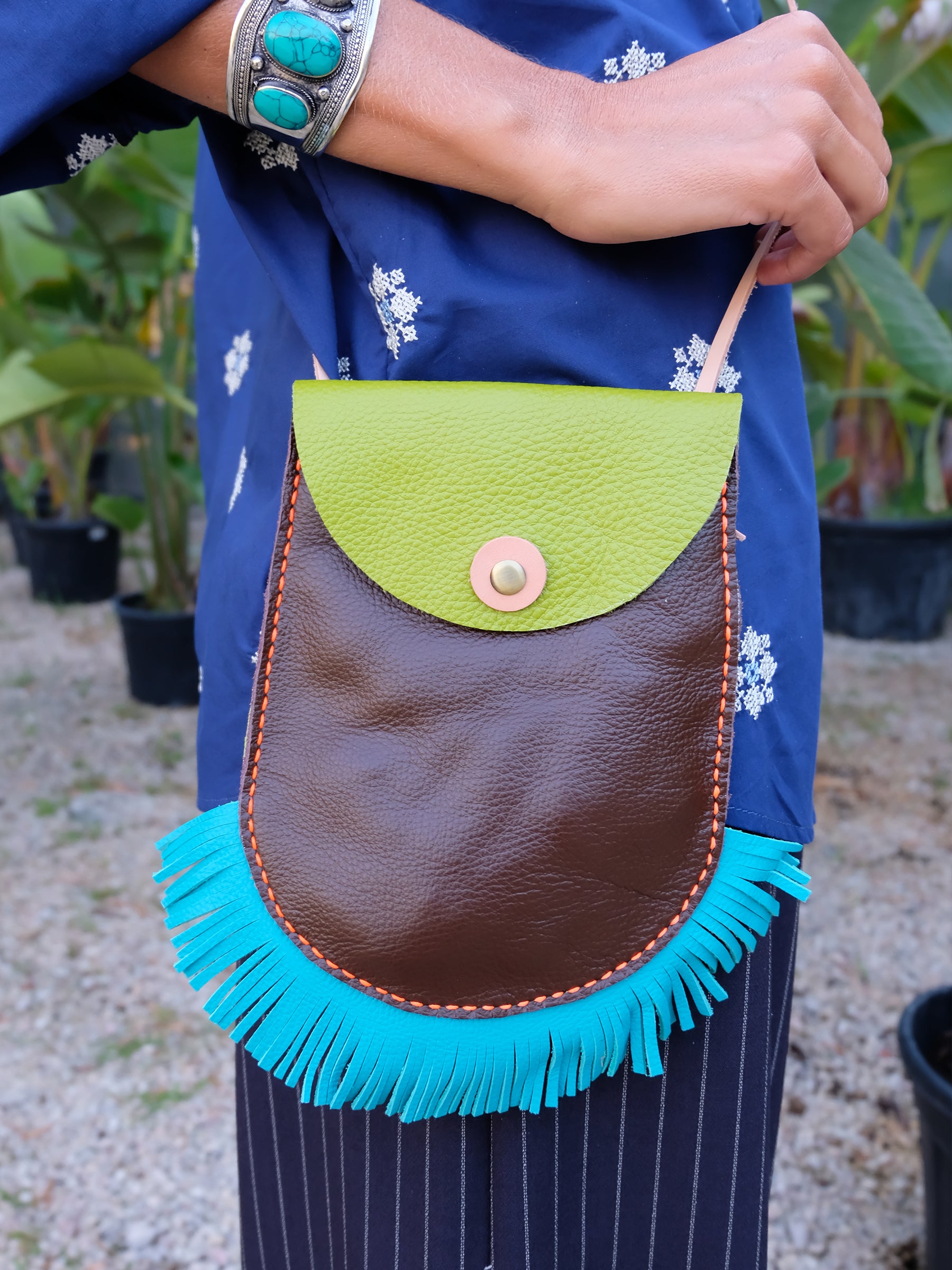 Bolso de flecos