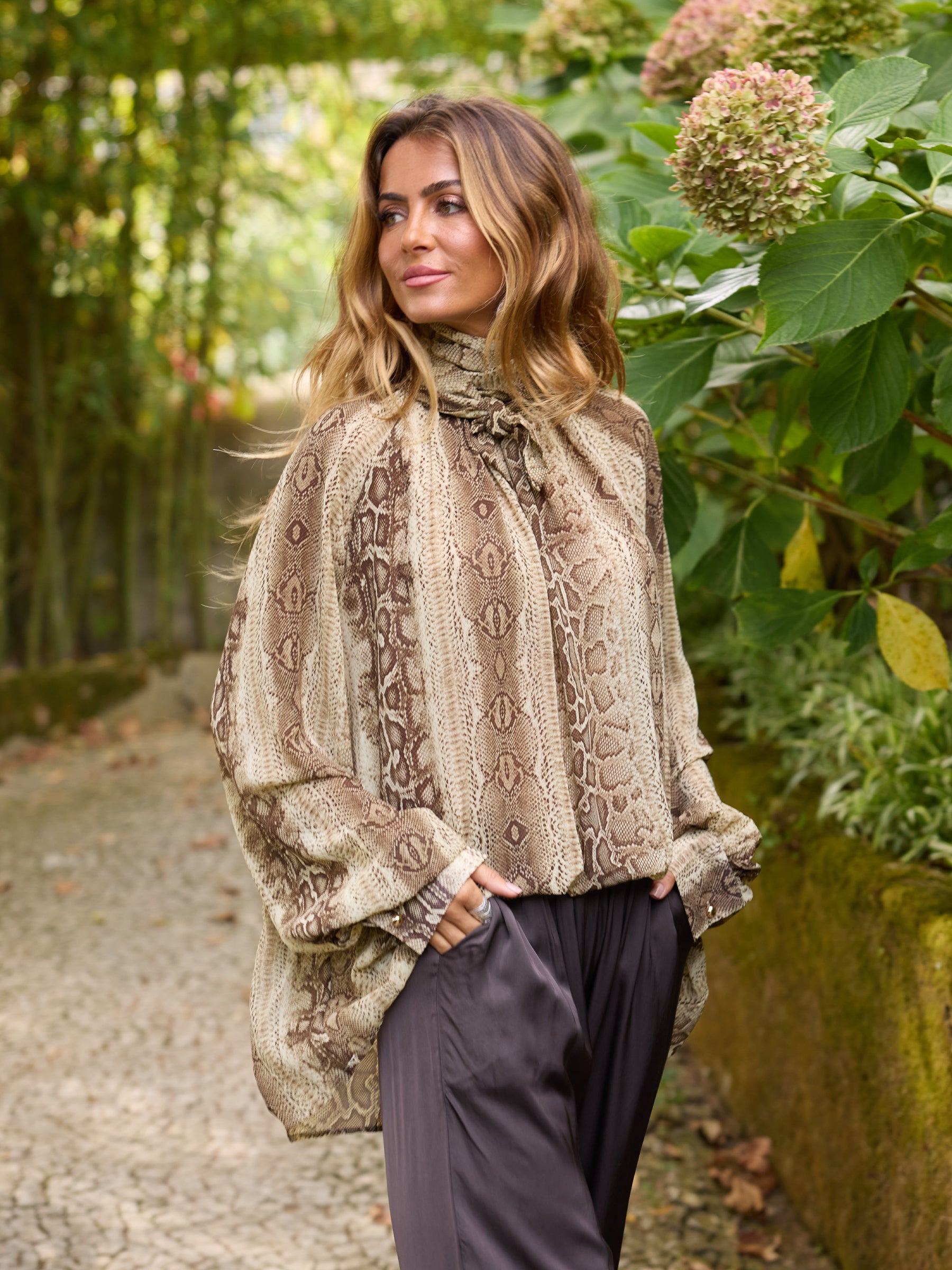 Blusa Laçada Pithon