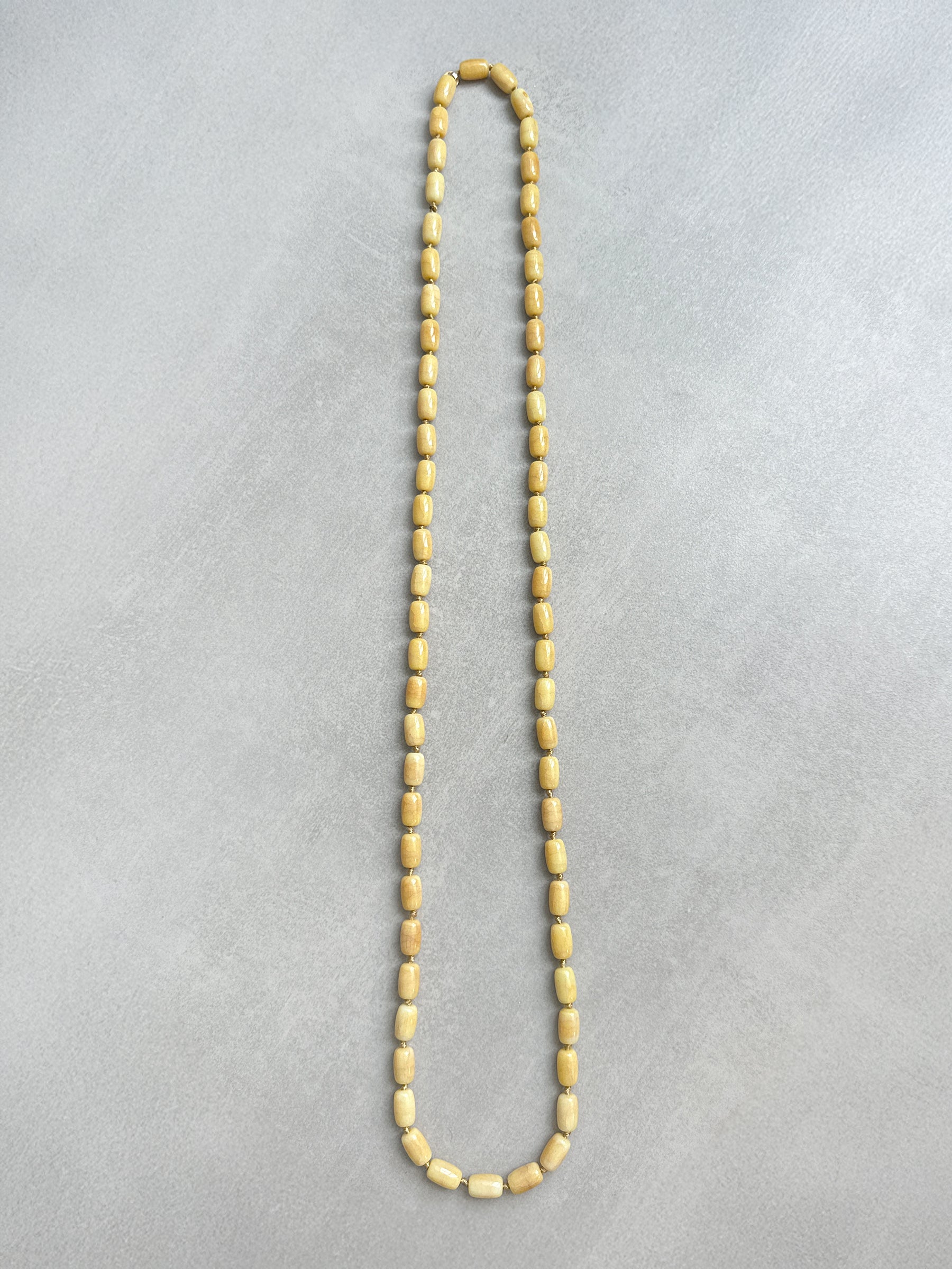 Collar de caqui