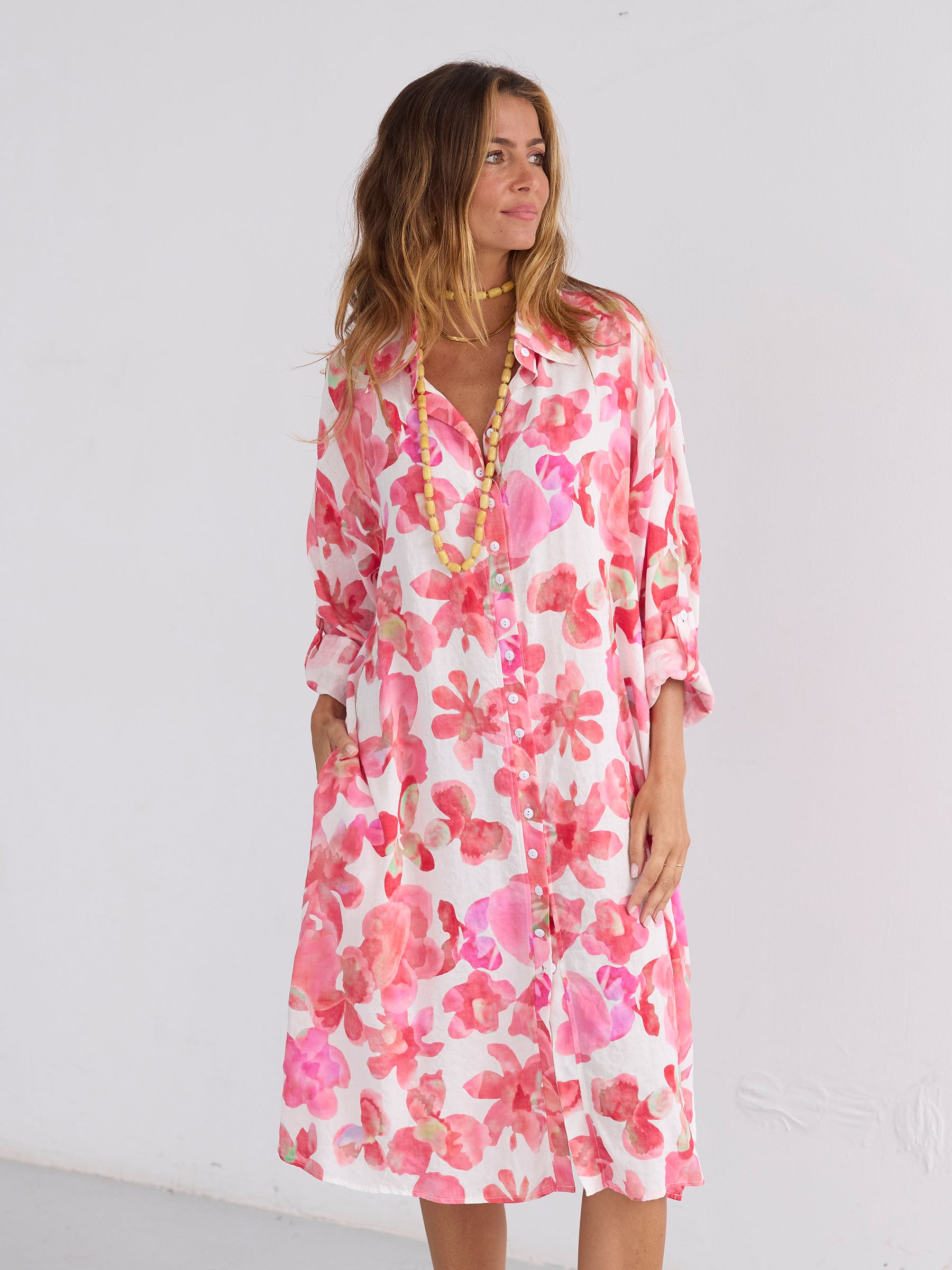 Vestido color almendra tostada