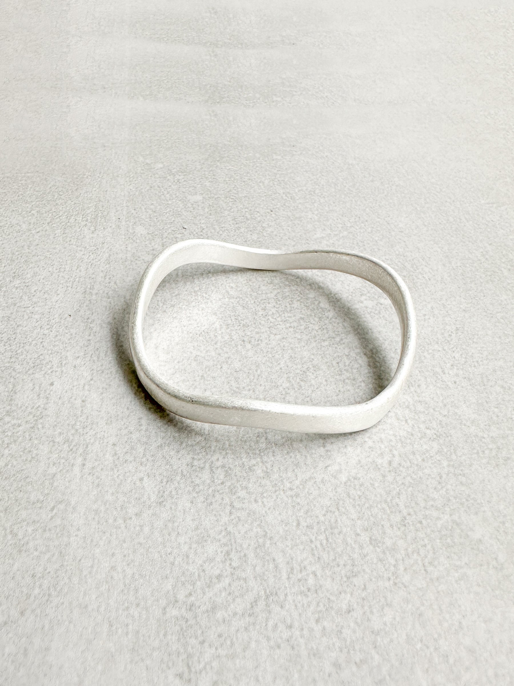 Pulsera ondulada