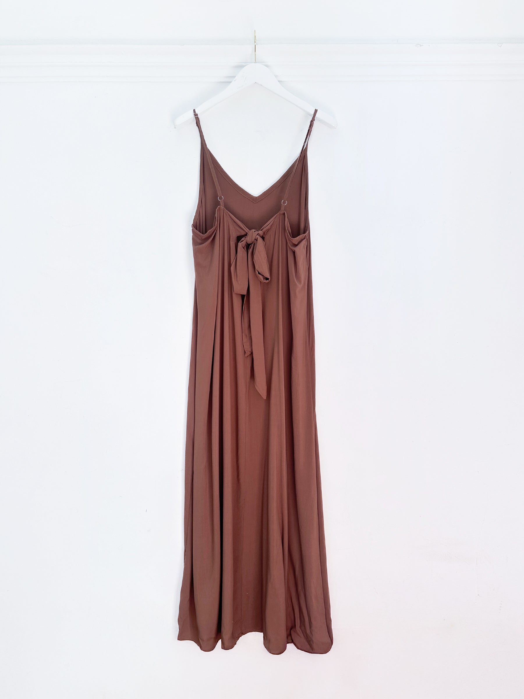 Plain dress