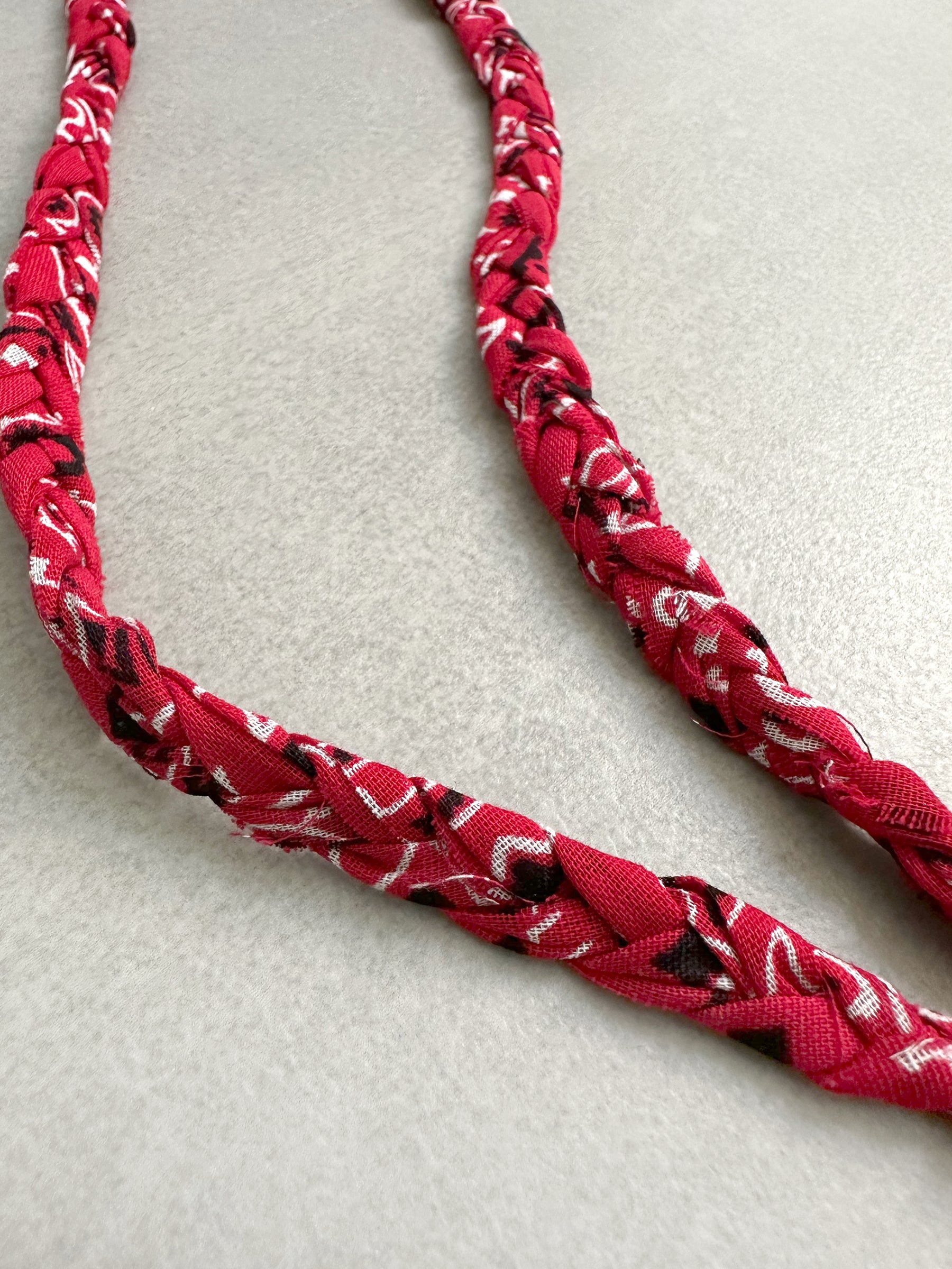 Colar Paisley