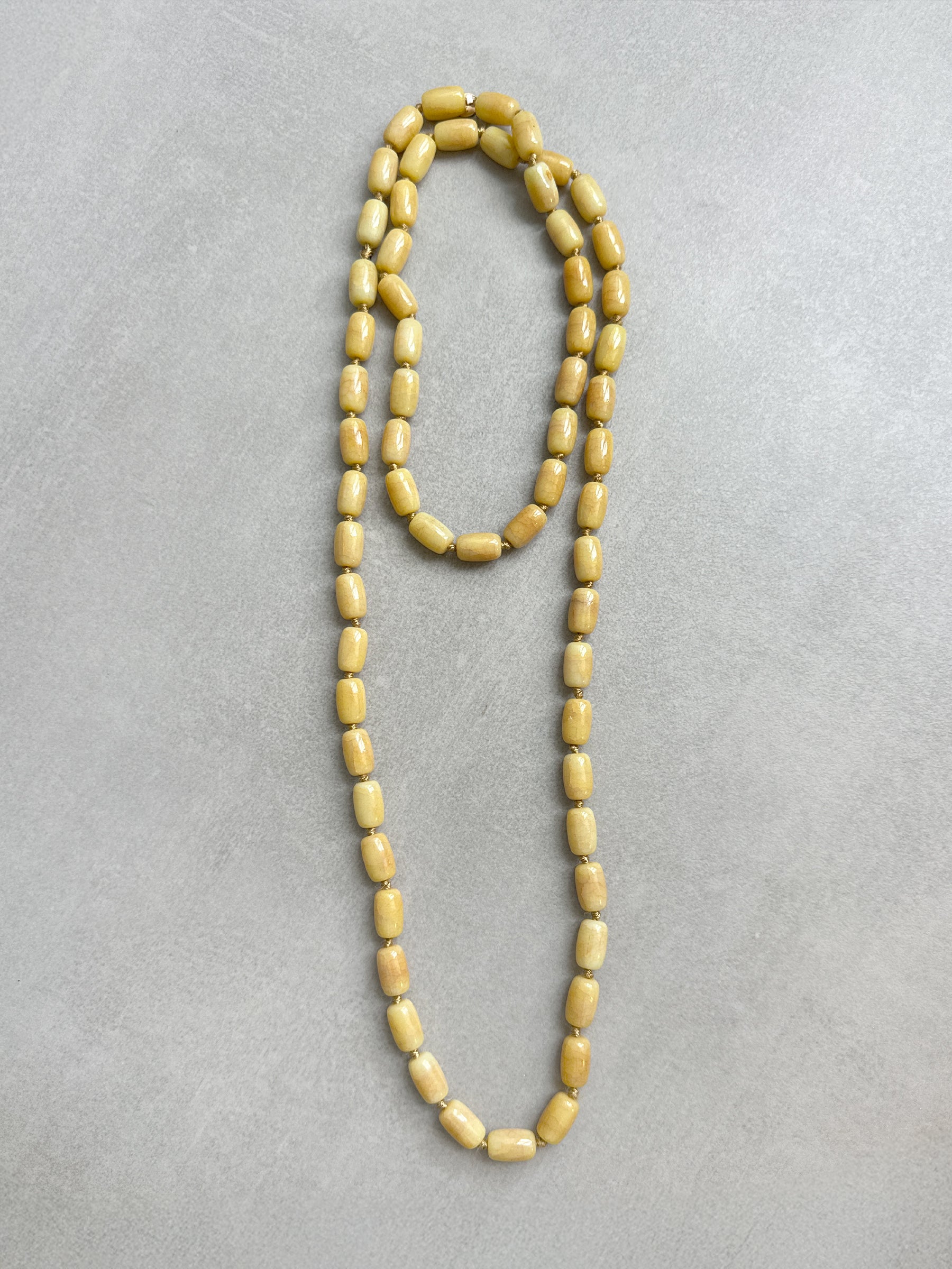 Collar de caqui