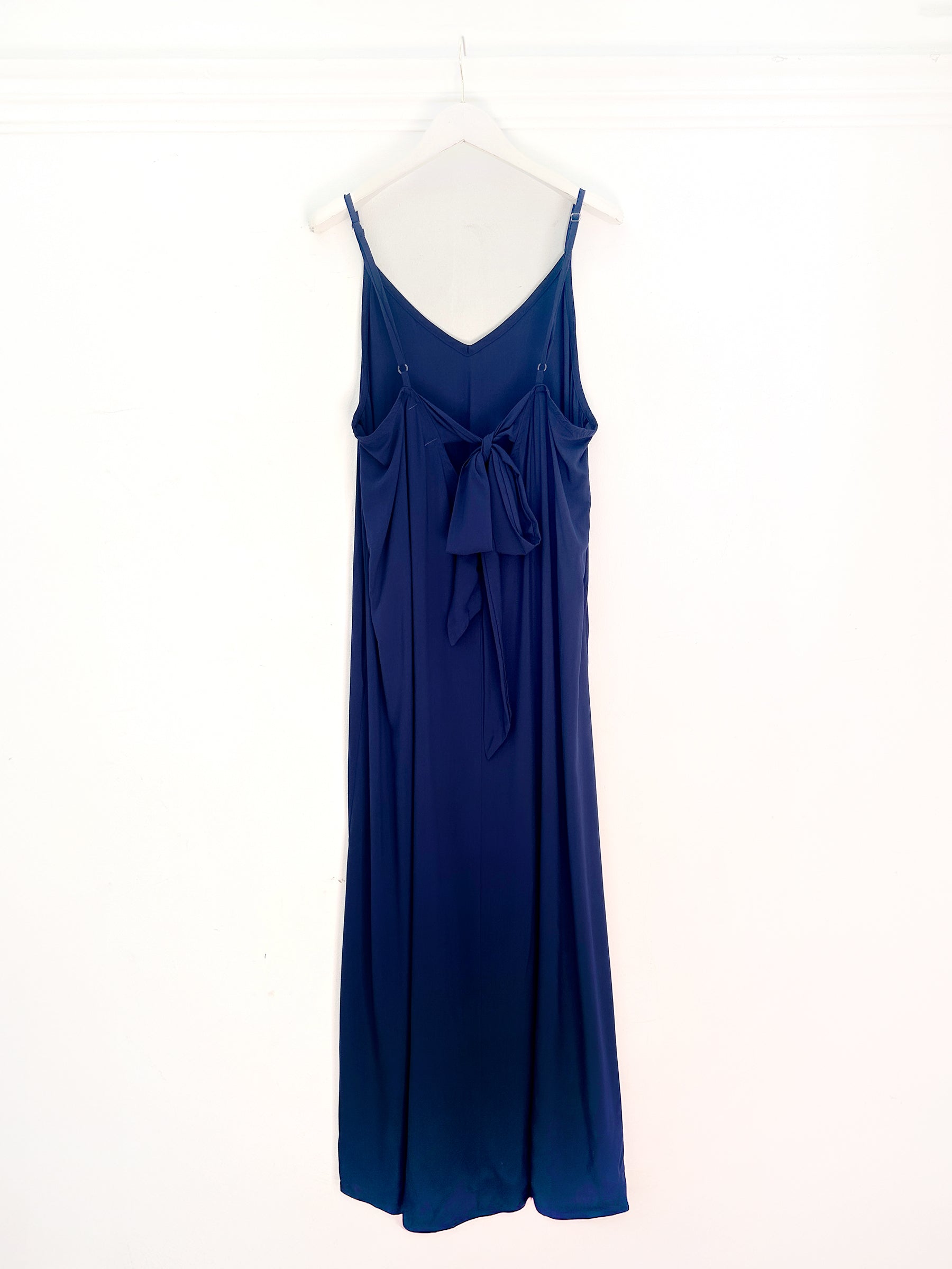 Plain dress