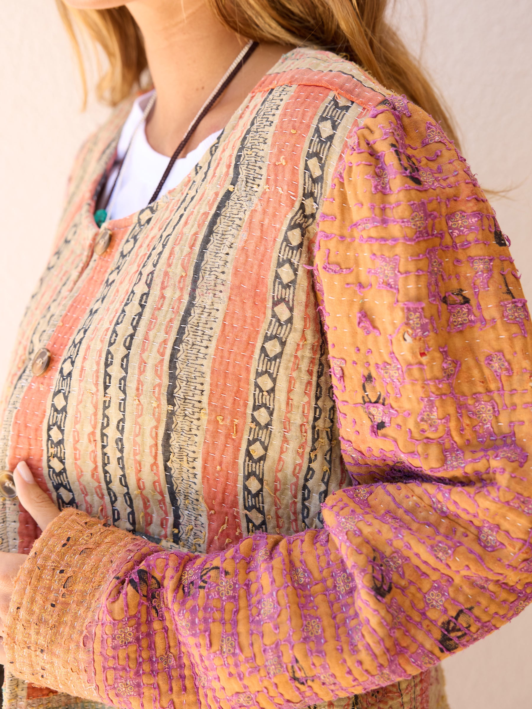 Chaqueta Tica
