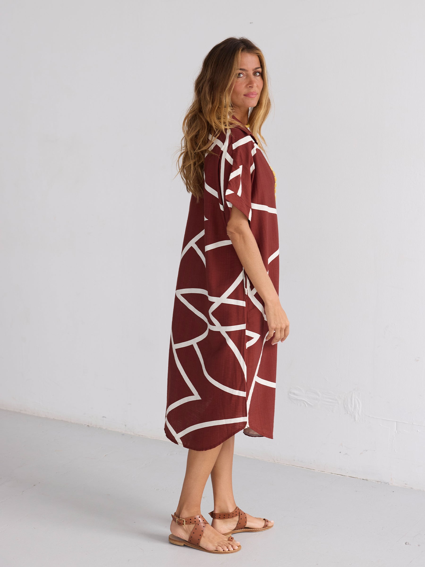 Vestido de nuez de Brasil