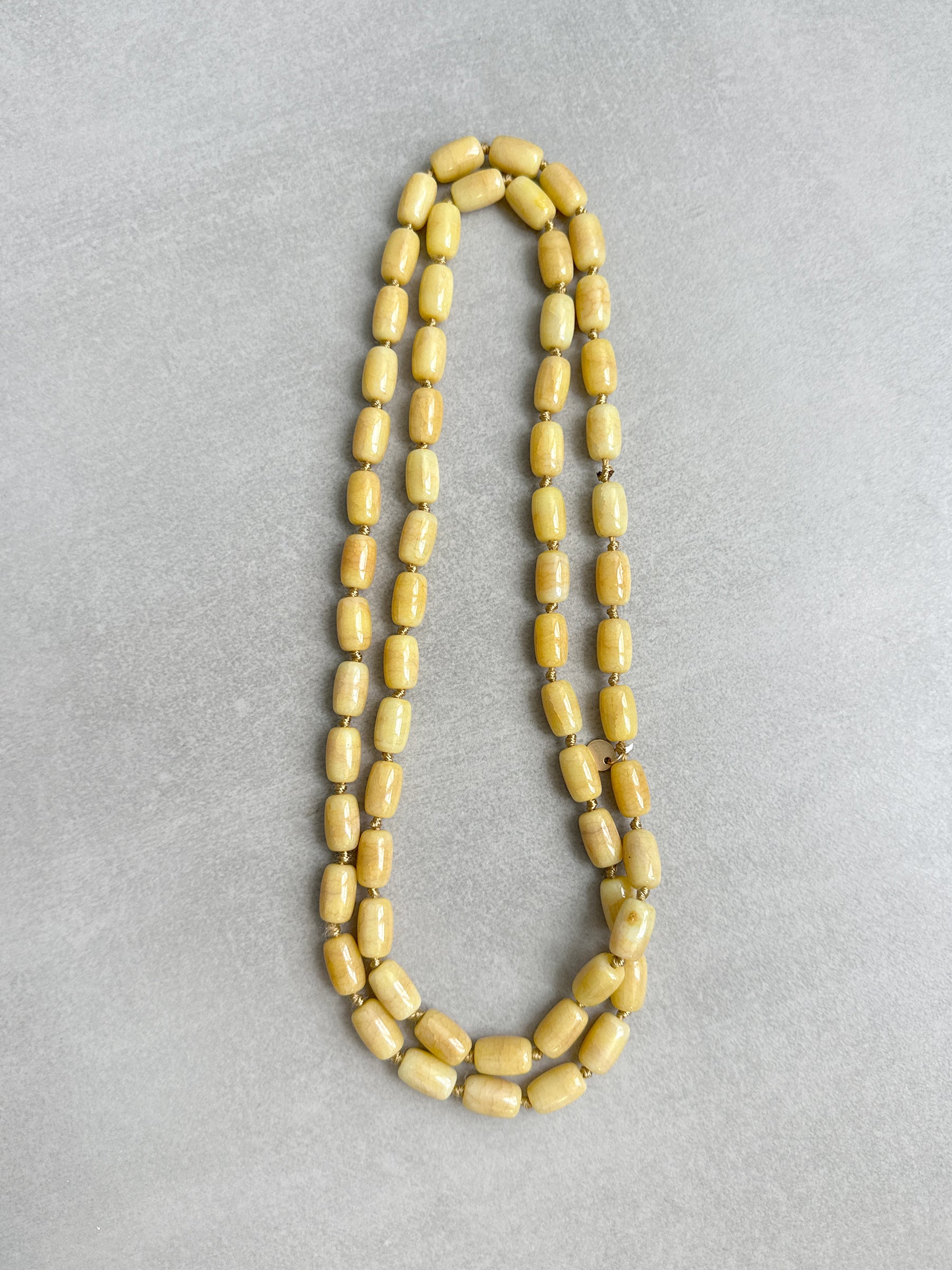 Collar de caqui