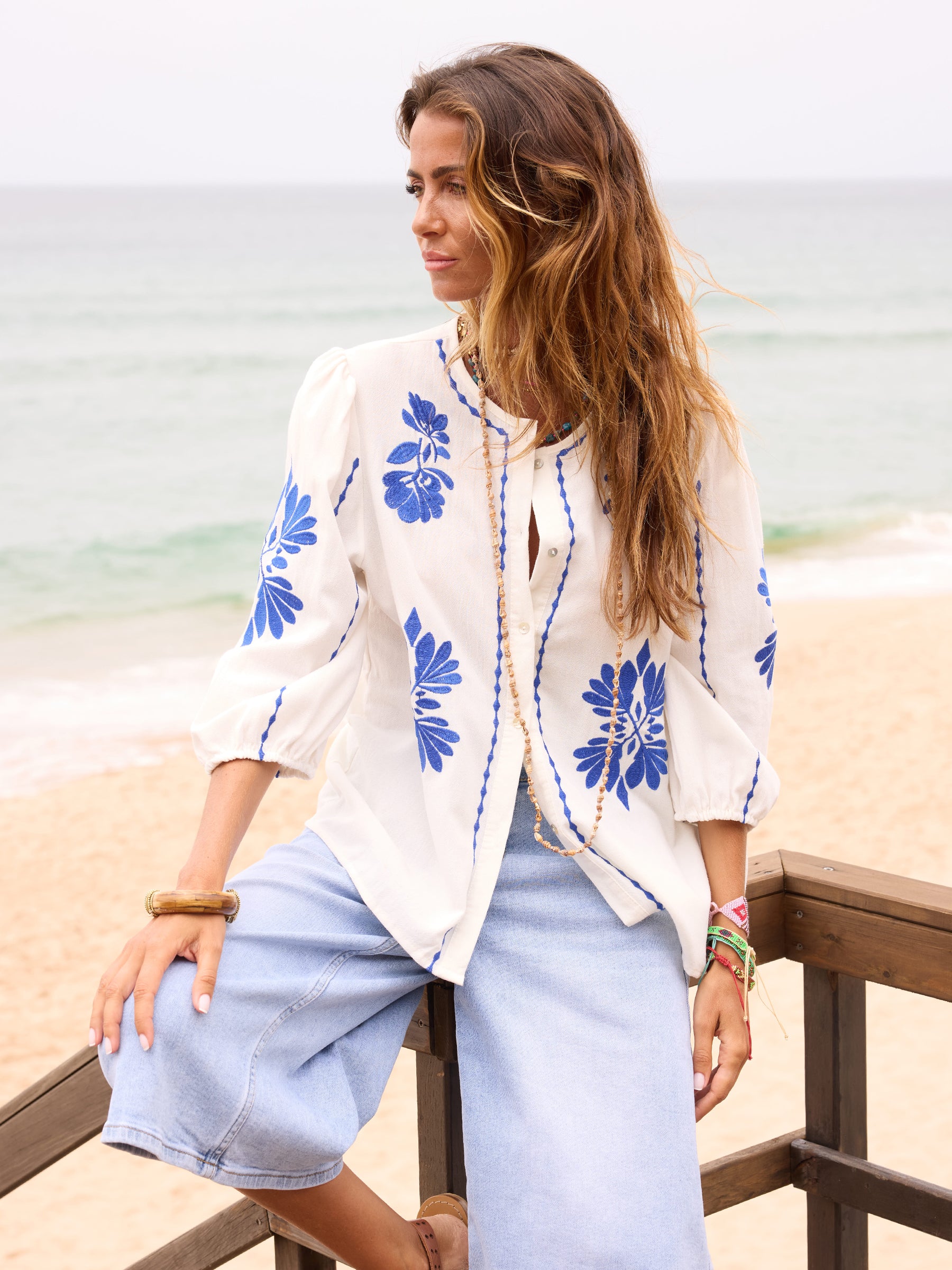 Blusa Colares