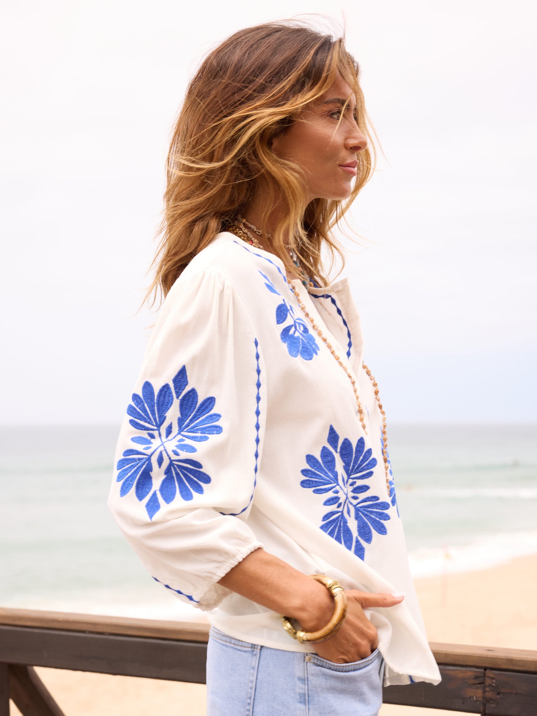 Blusa Colares