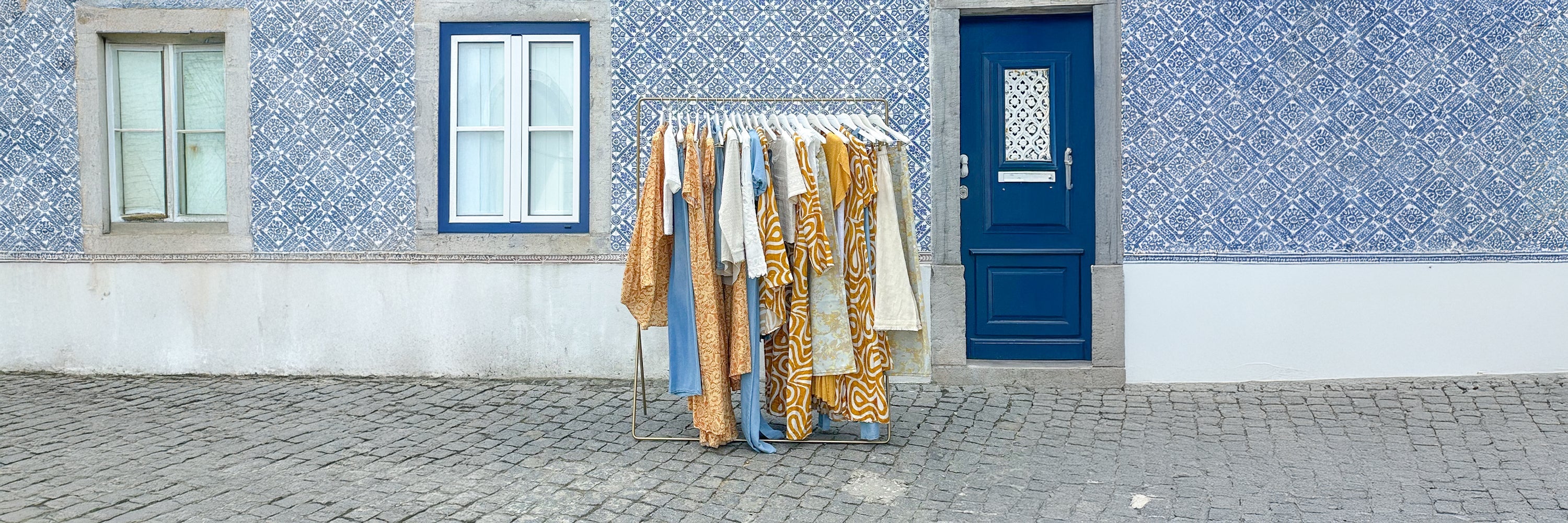 SUMMER CAPSULE