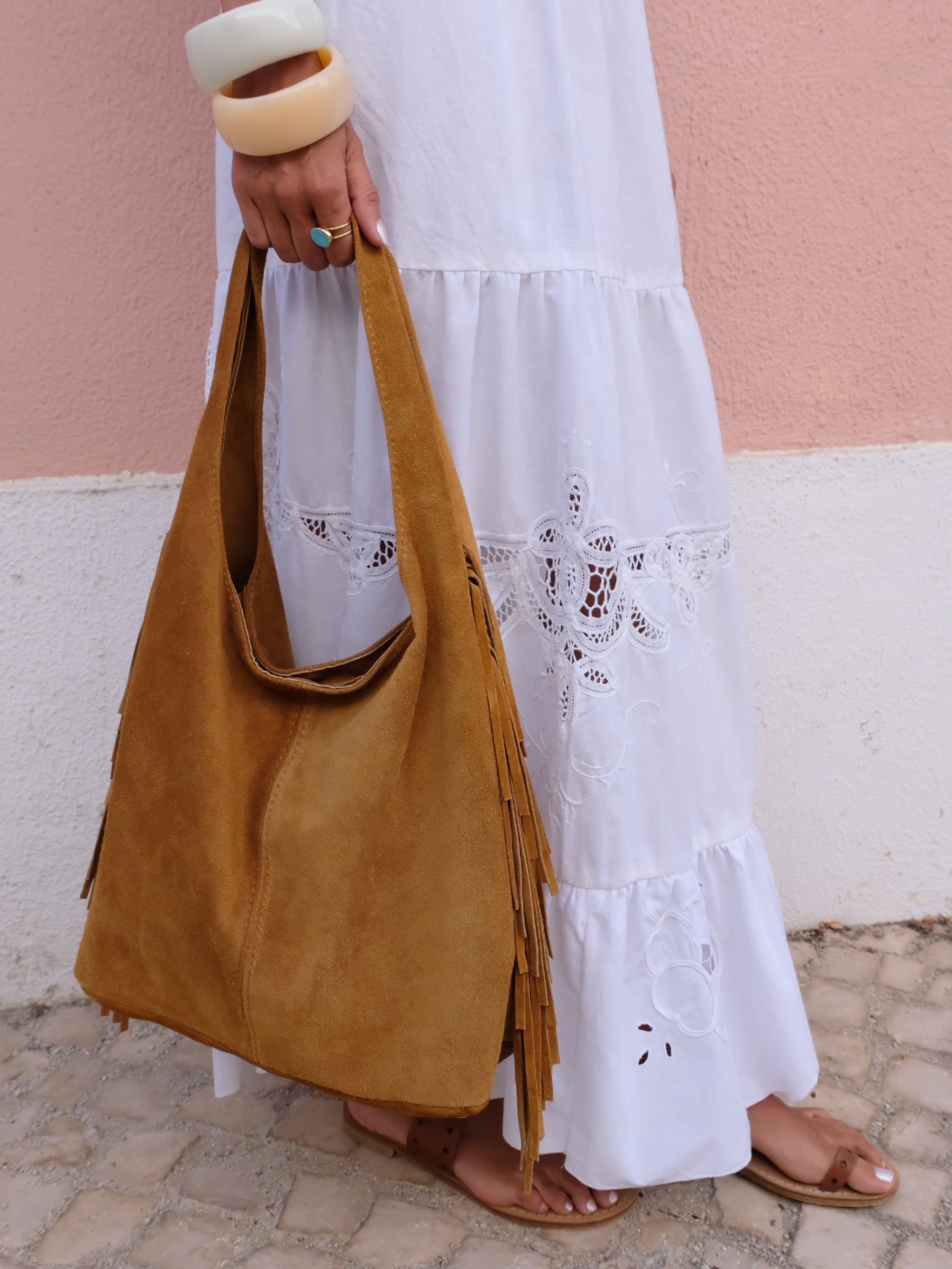 Bolso de piel con flecos