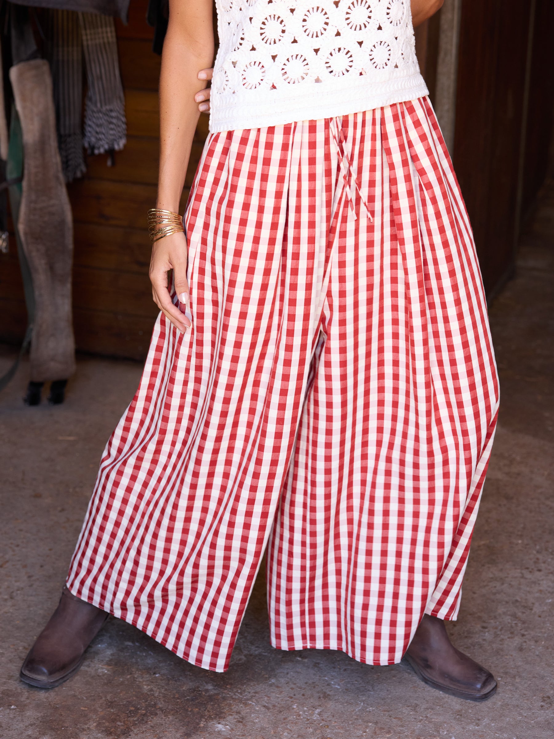 Mary pants