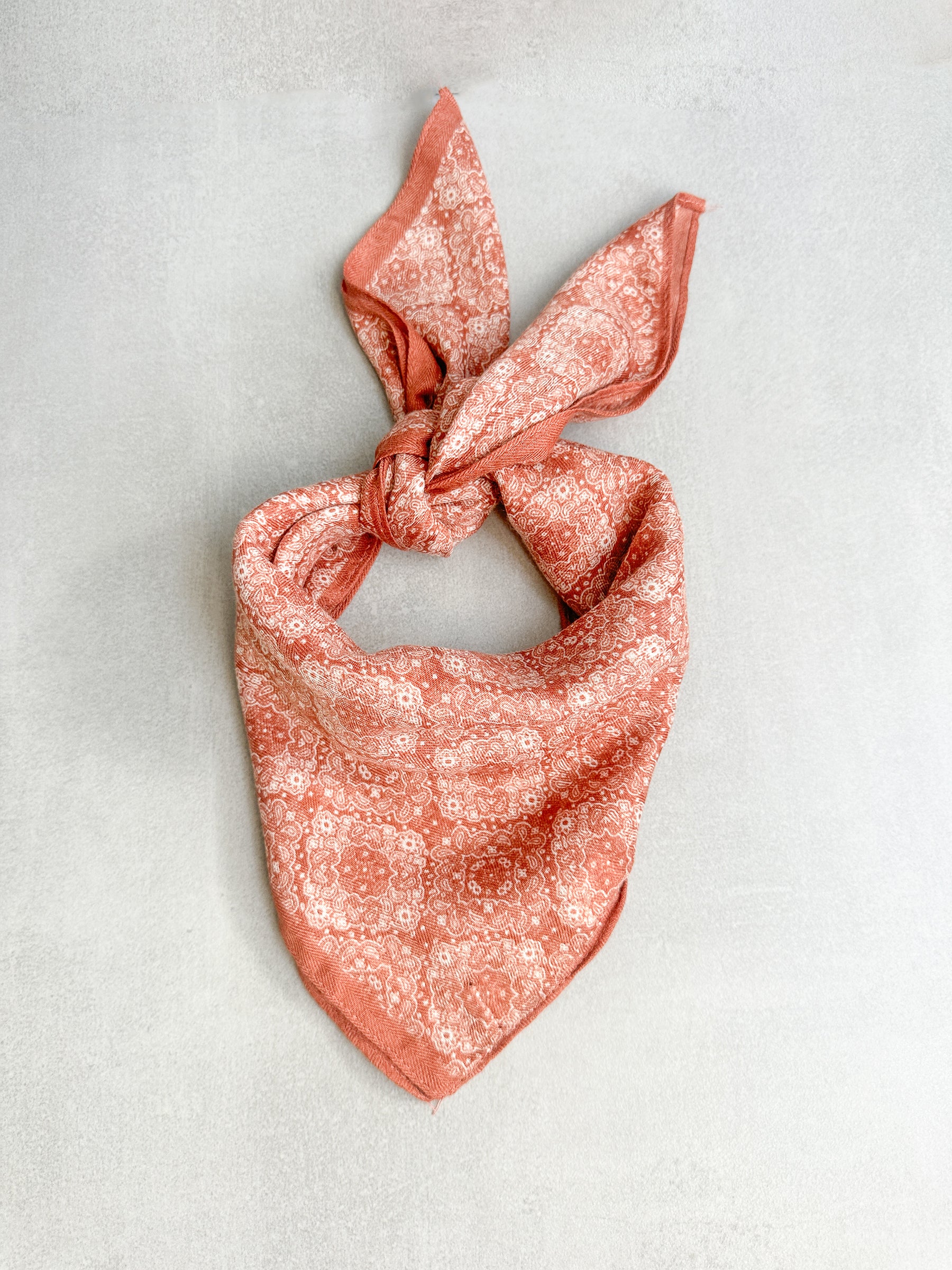Wallpaper scarf