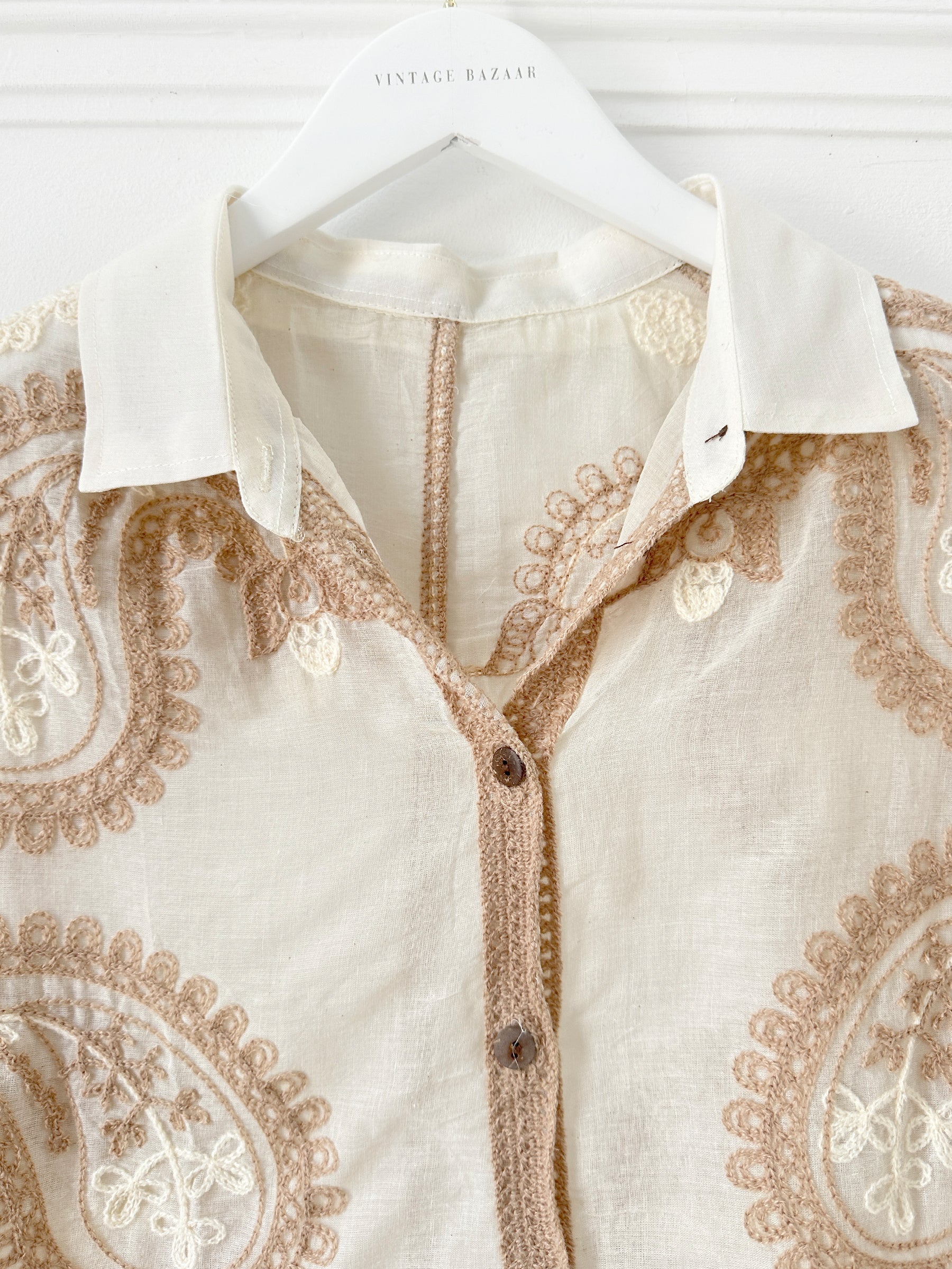 Camisa Bordada