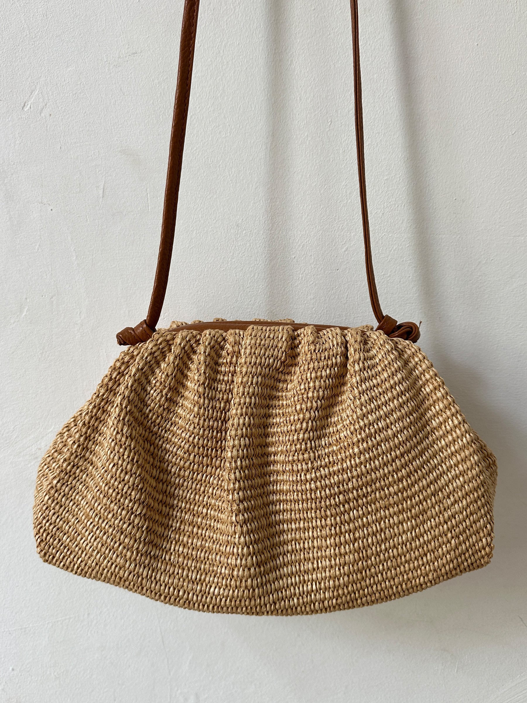 Clutch Etrusca
