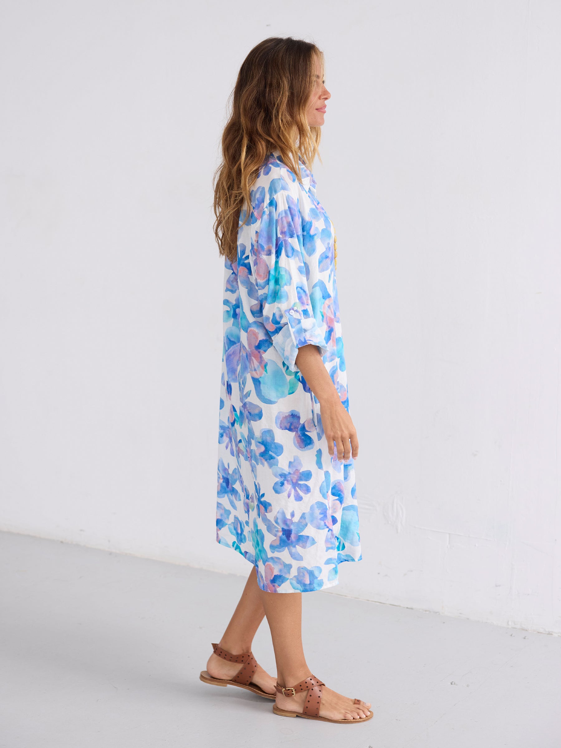 Vestido color almendra tostada