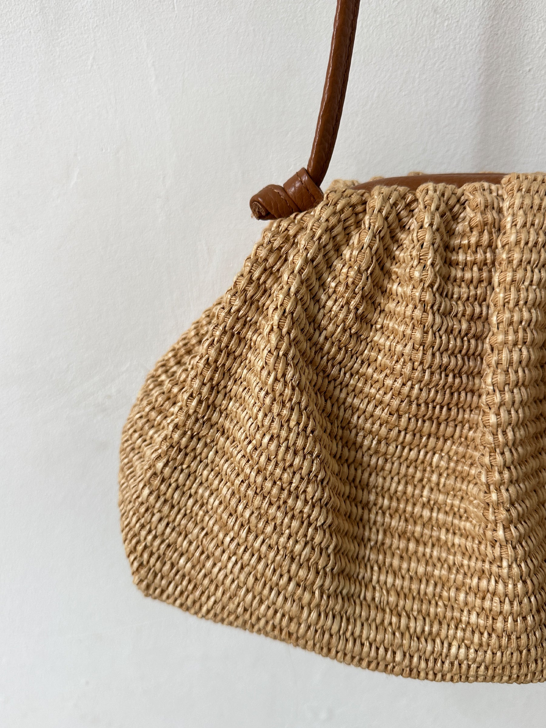 Clutch Etrusca