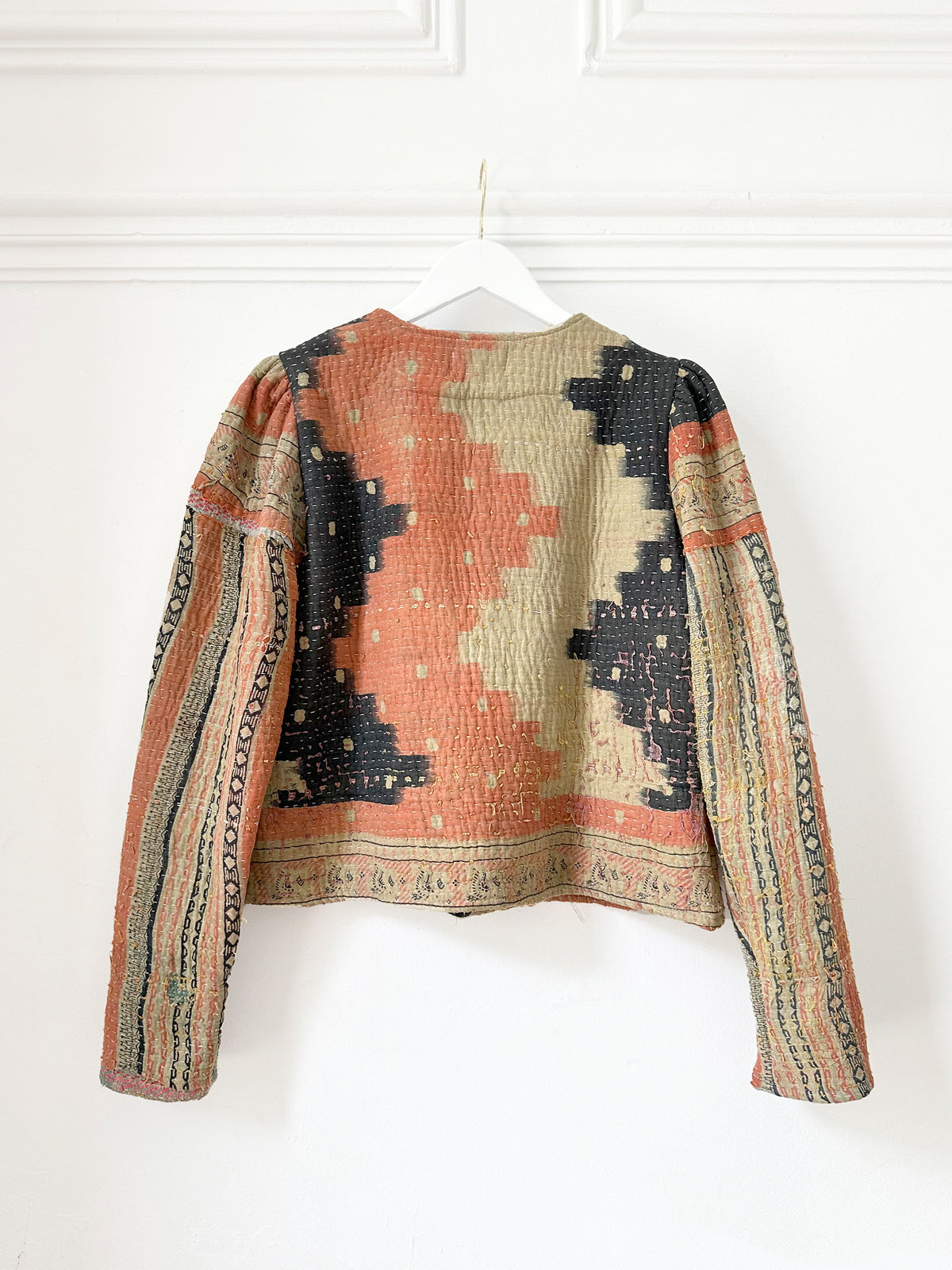 Chaqueta Tica