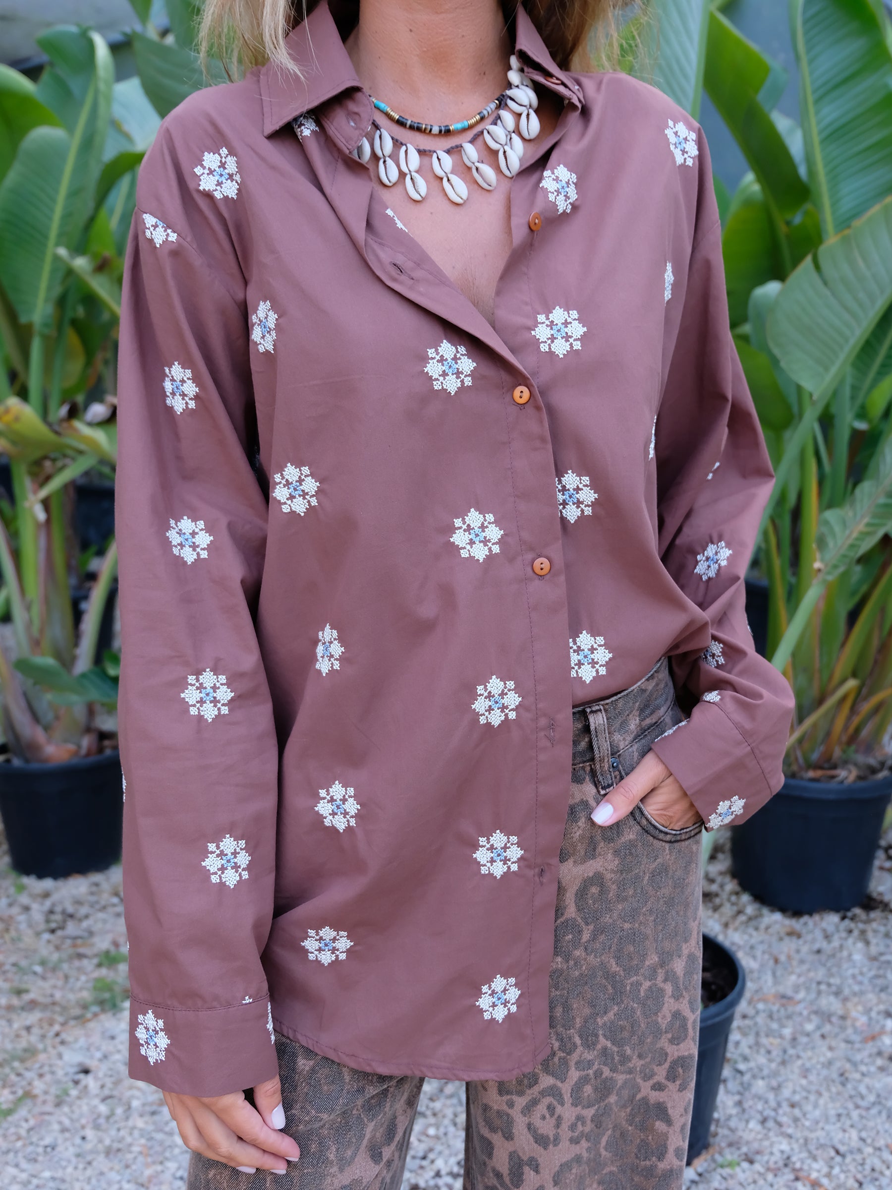 Camisa bordada