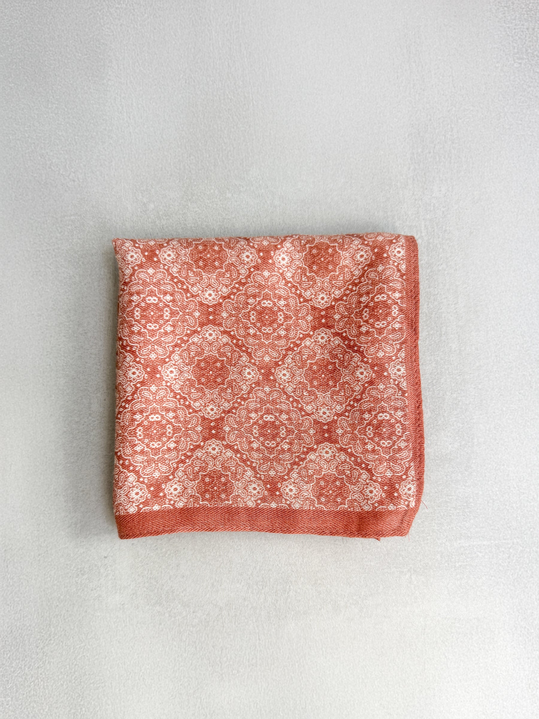 Wallpaper scarf
