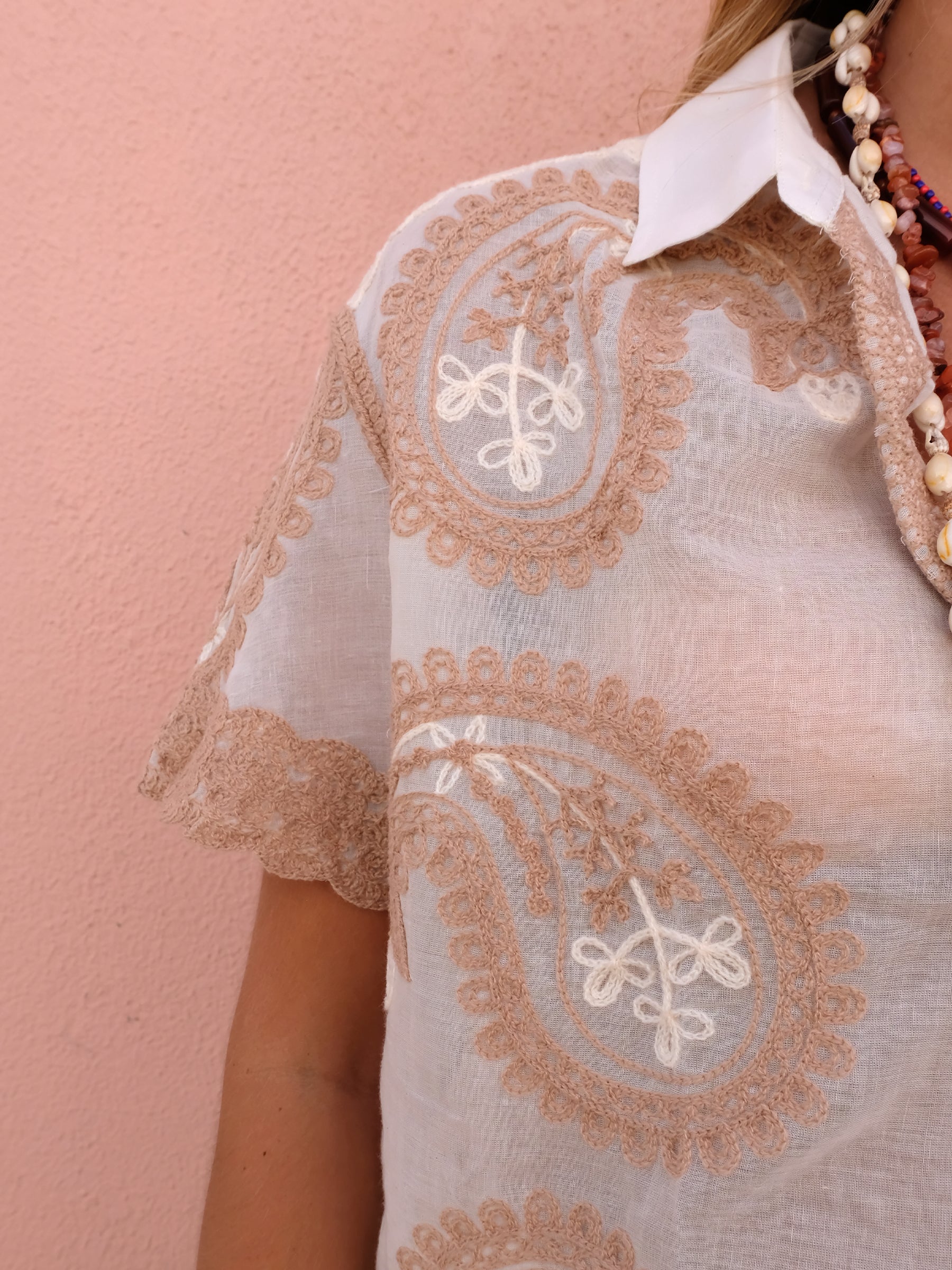 Camisa Bordada
