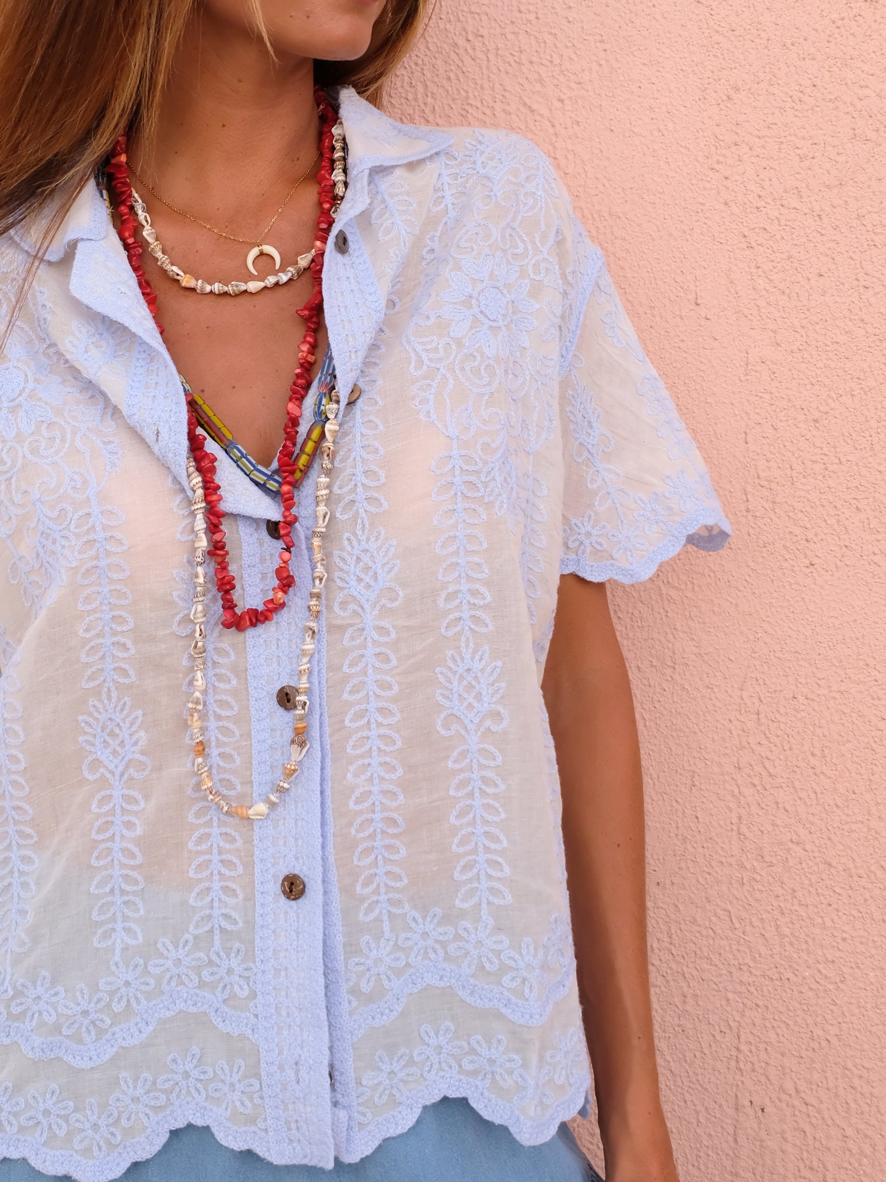 Camisa bordada
