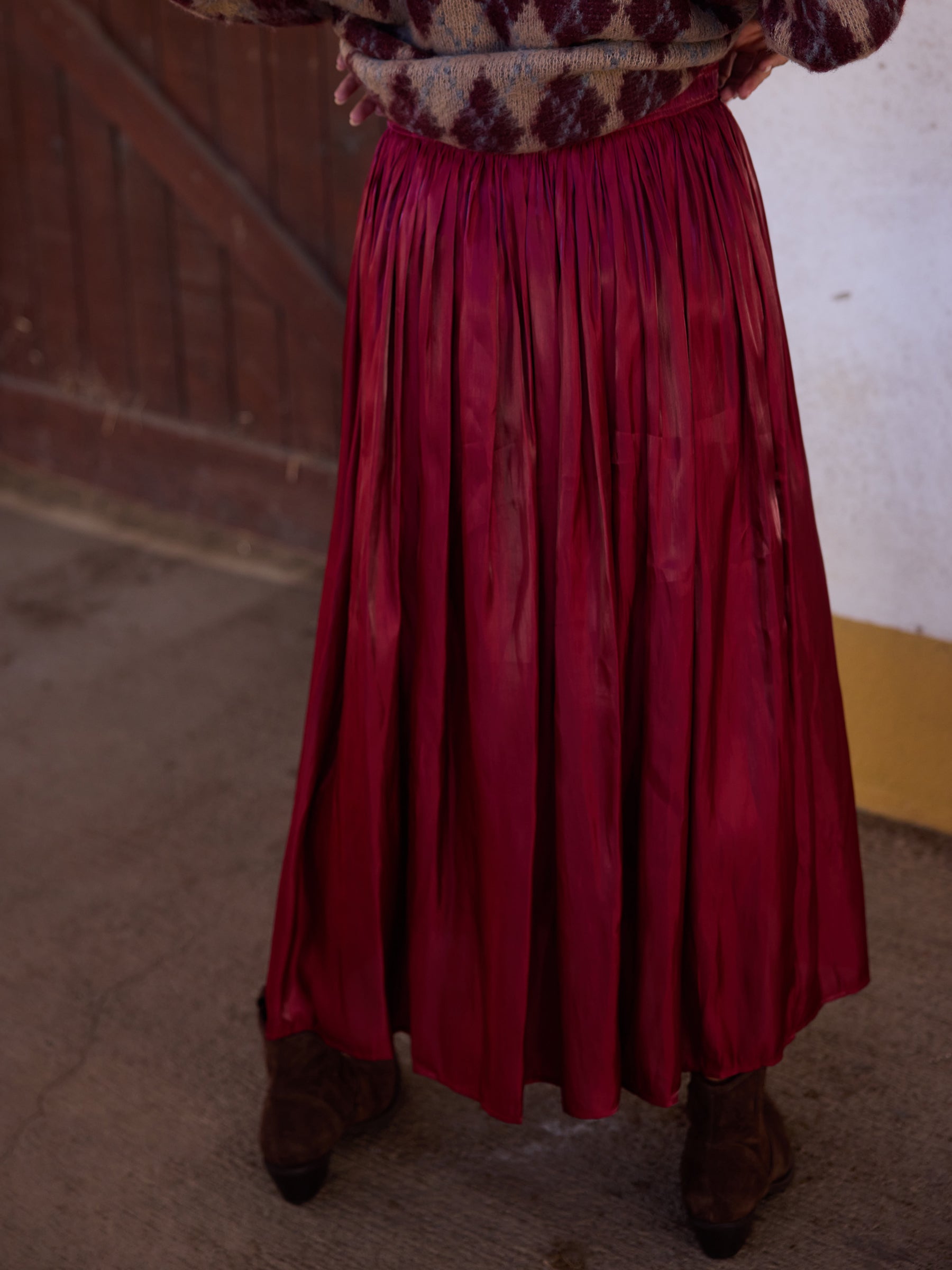 Satin skirt