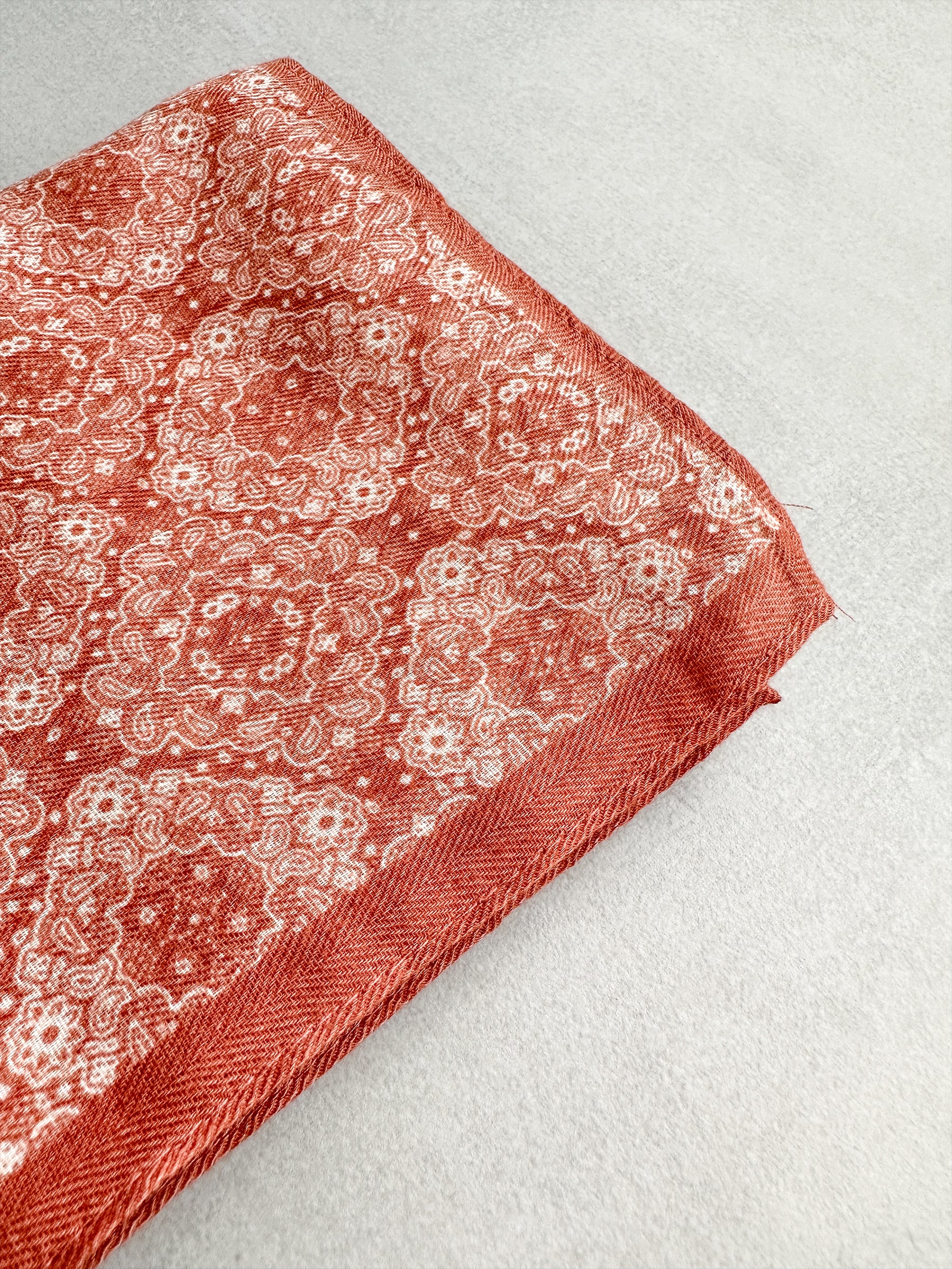 Wallpaper scarf