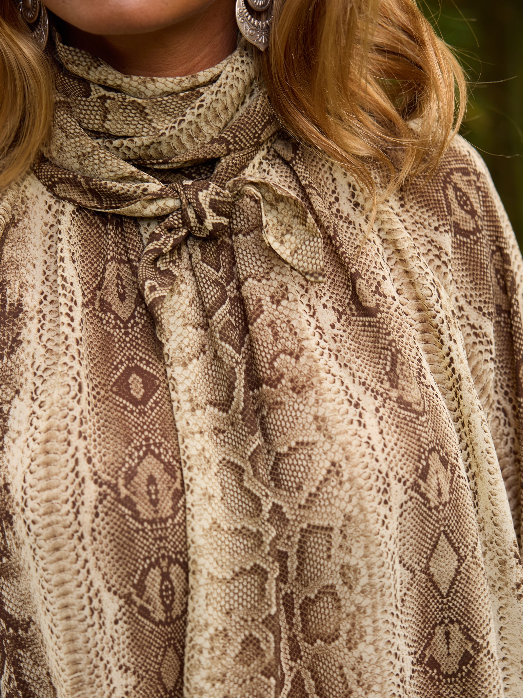 Blusa Laçada Pithon