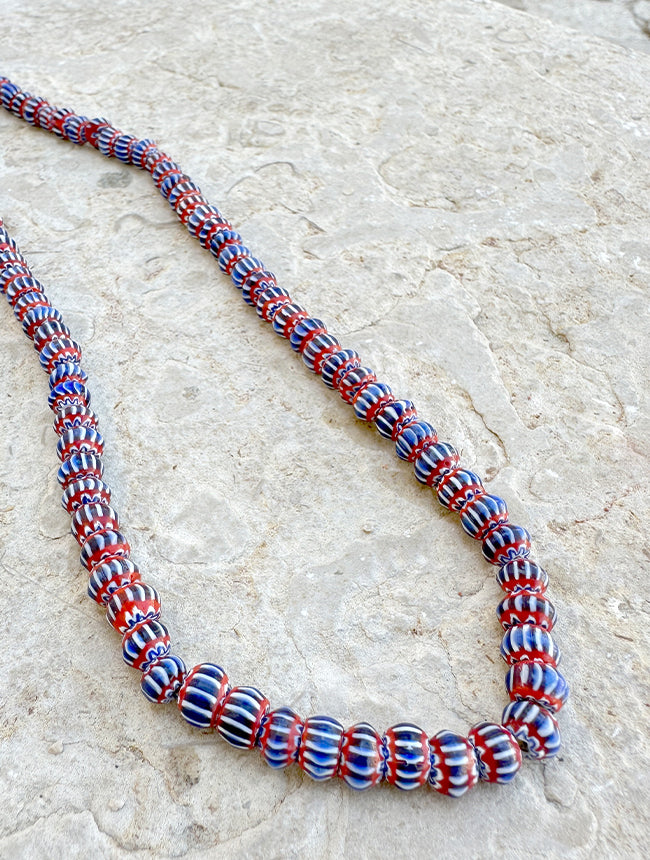 Bead necklace