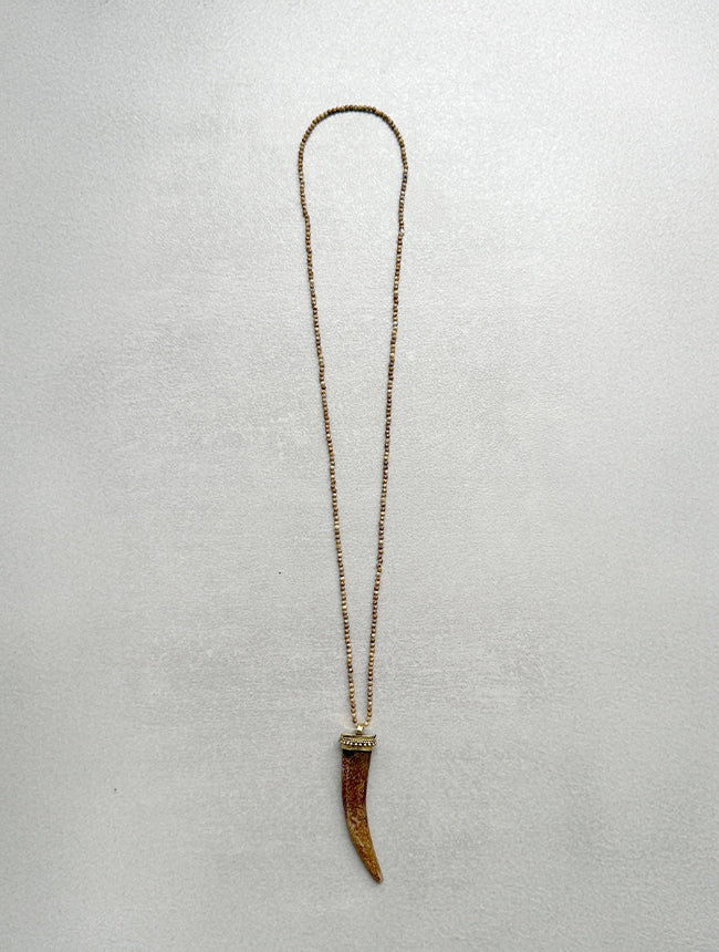 Horn necklace